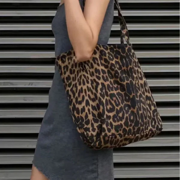 Women Bag 2024 New Tote Bag Leopard Pattern Animal Print Large Capacity One Shoulder Handheld Canvas Shopping Bag - Image 4