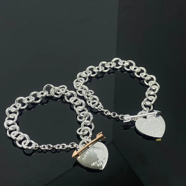 Hot Selling High Quality Silver Jewelry Fashion Exquisite Lovestruck Heart Charm Bracelet Women Jewelry Gift