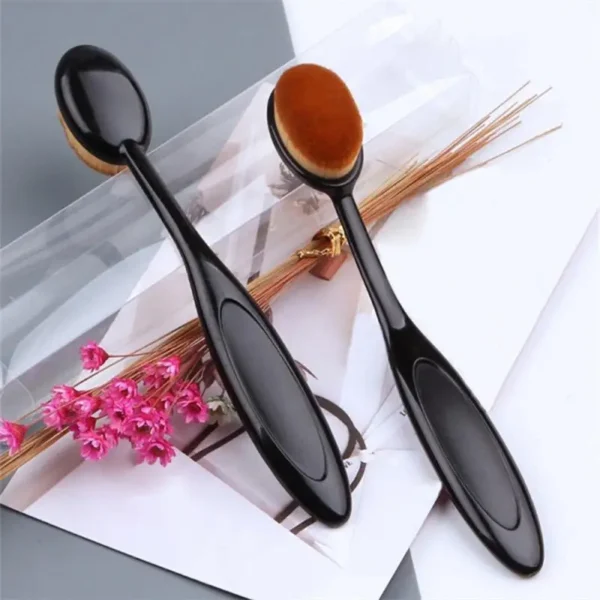 Oval Foundation Brush Large toothbrush Makeup brush Quick flawless liquid foundation - Image 2